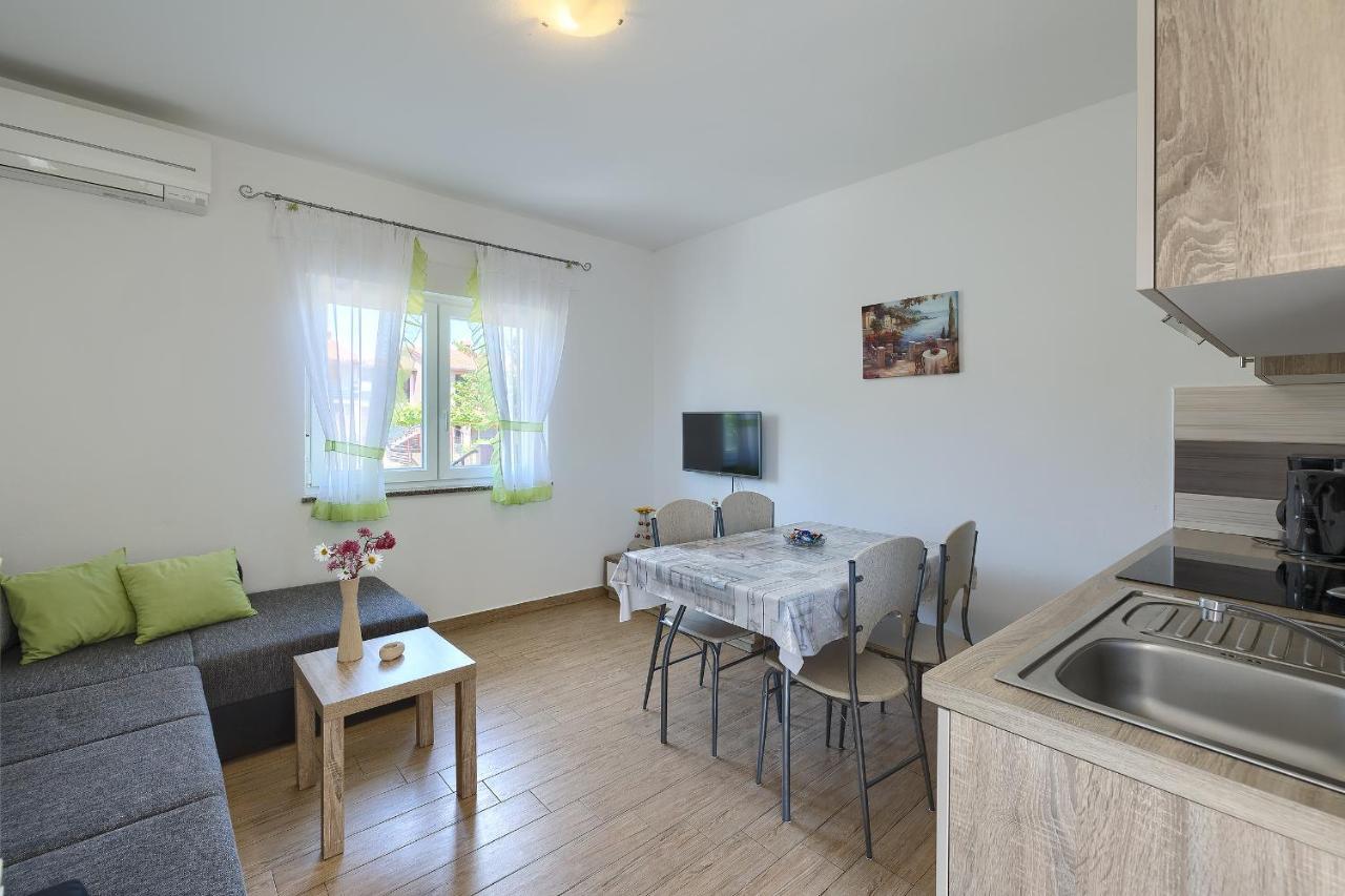 Apartman Mishel 2 Fazana Luaran gambar